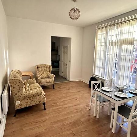 Leicester Spacious Flat With Free Parking Ngoại thất bức ảnh