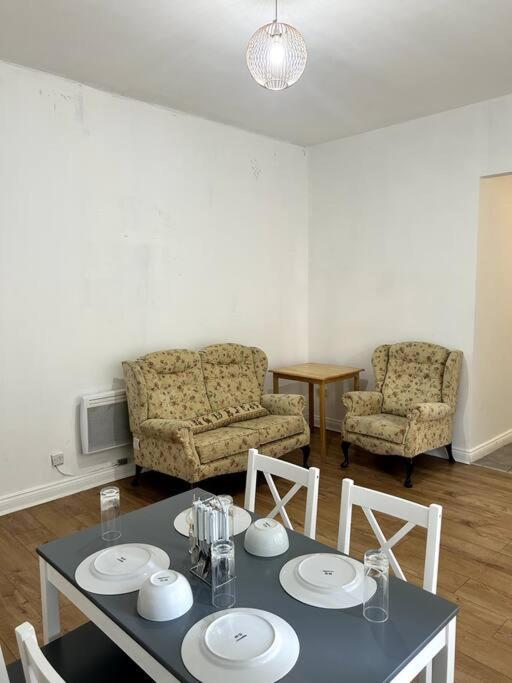 Leicester Spacious Flat With Free Parking Ngoại thất bức ảnh